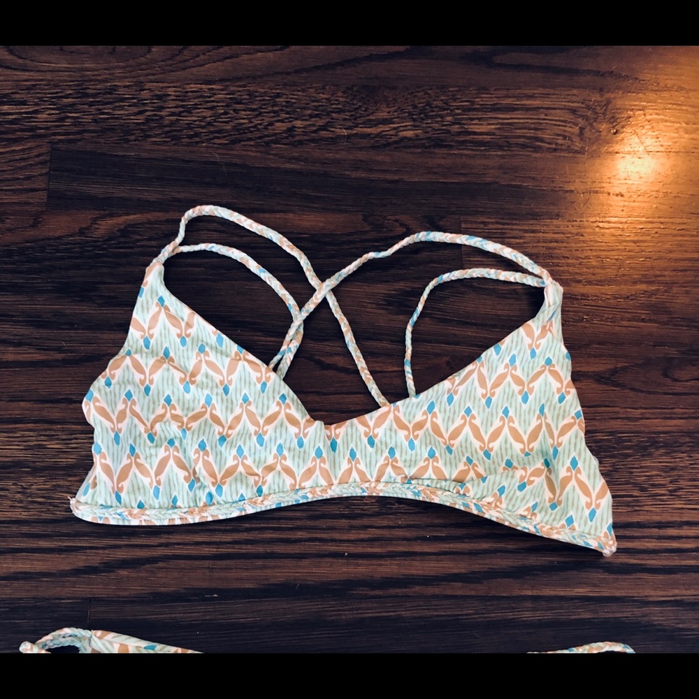 Frankie’s Bikinis Kaia Top Size M